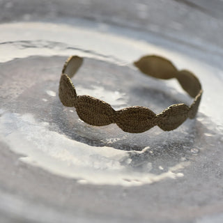 8.6.4 - Textured Oval Cuff