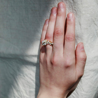 Beatriz Palacios - Wave Cluster Ring